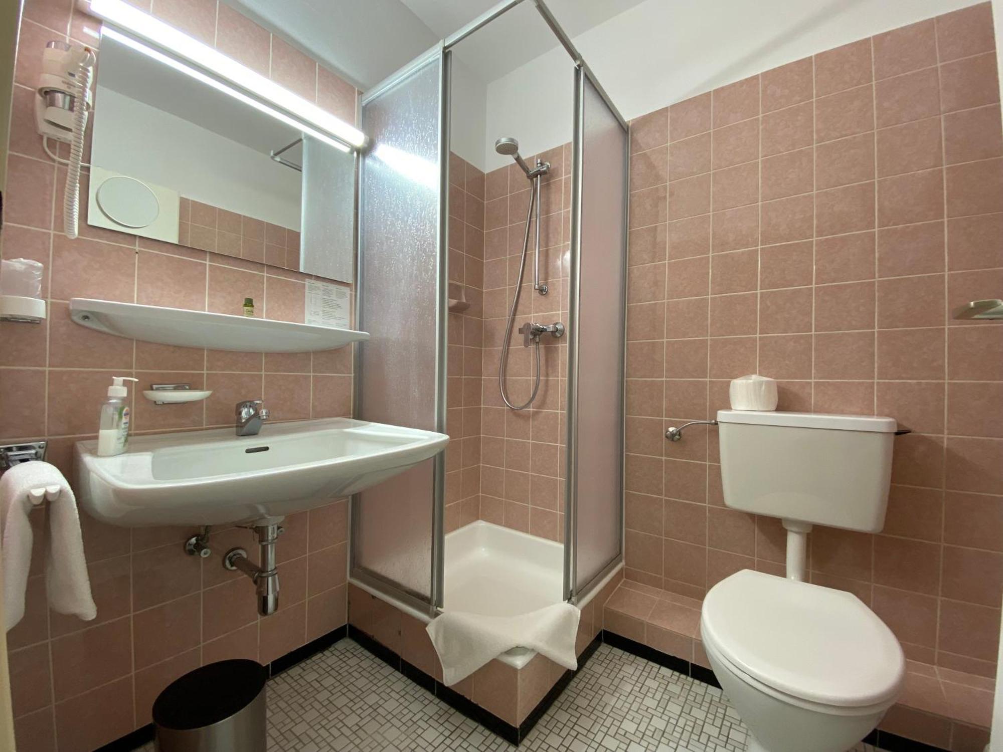 Adamidis Hotel Altenmedingen Exteriér fotografie